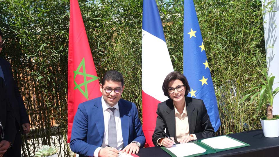 Rachida Dati, ministre de la Culture de la République française, et M. Mohamed Mehdi Bensaid, ministre de la Jeunesse, de la Culture et de la Communication du Royaume du Maroc