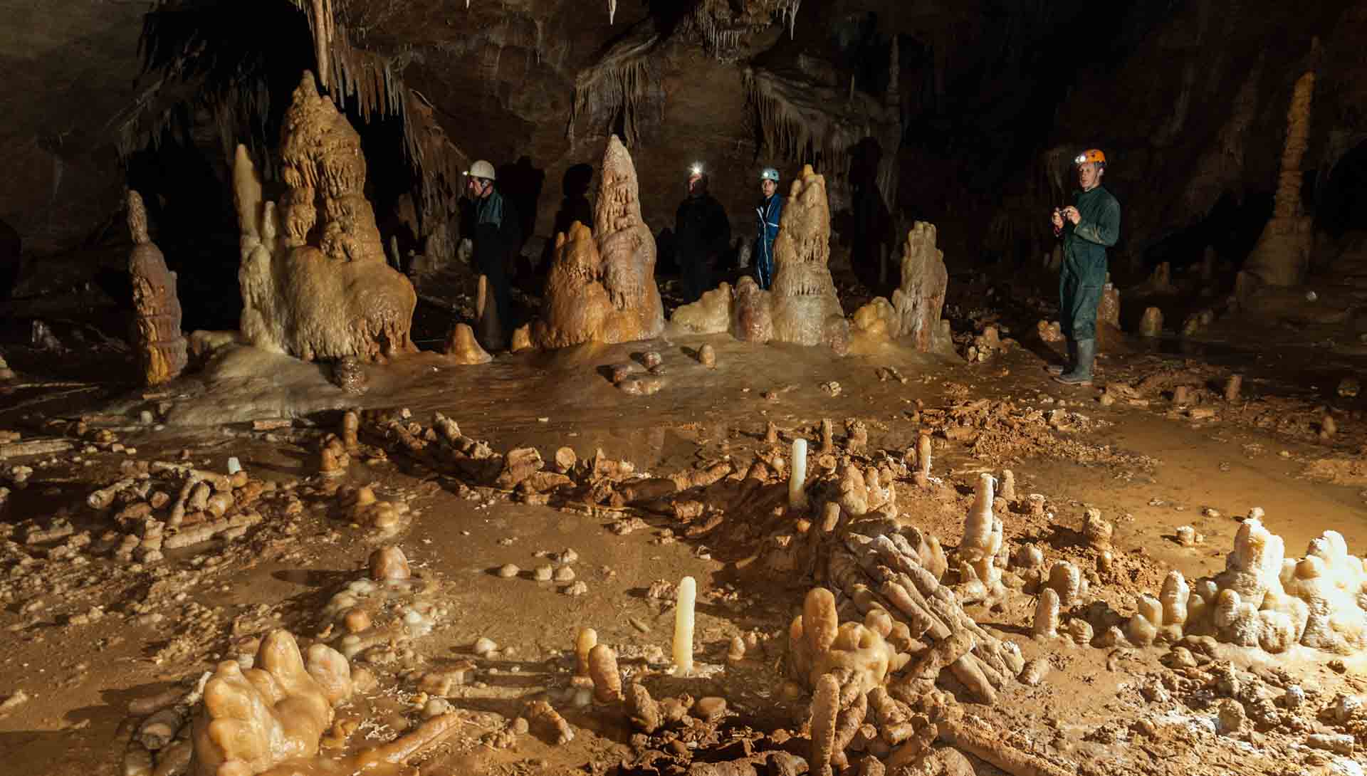Néandertal, le mystère de la grotte de Bruniquel