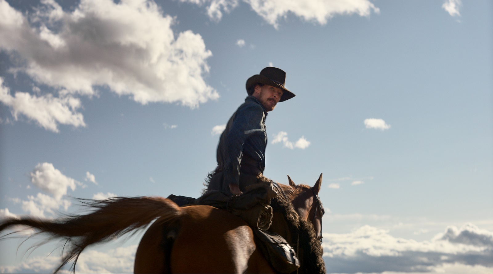 Benedict Cumberbatch dans The Power of Dog de Jane Campion.