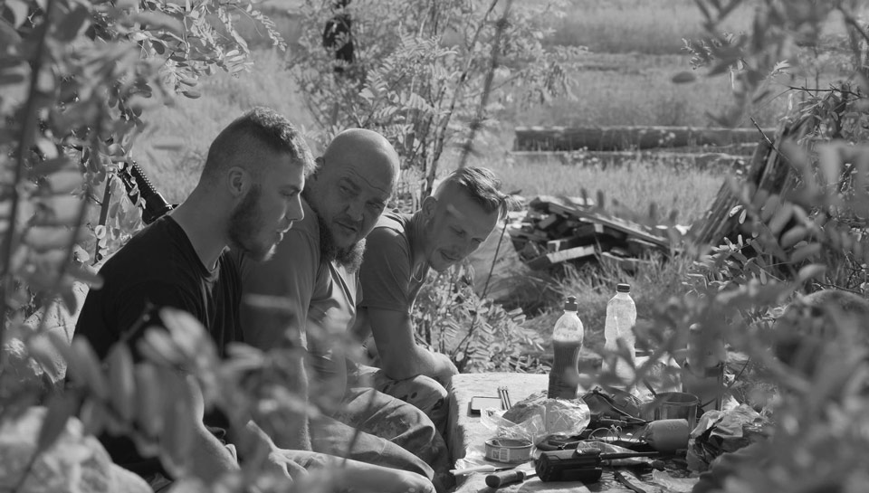 « Tranchées » de Loup Bureau a été filmé dans la région du Donbass en 2020.