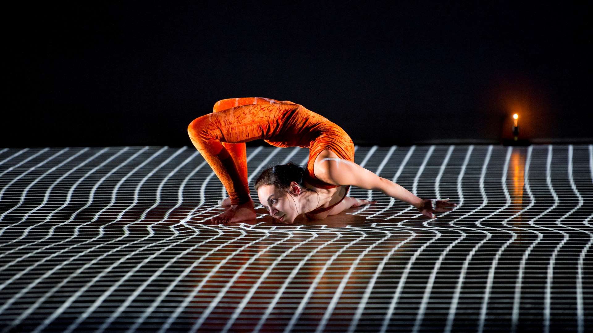 Une danseuse du spectacle « Pixel » de Mourad Merzouki.