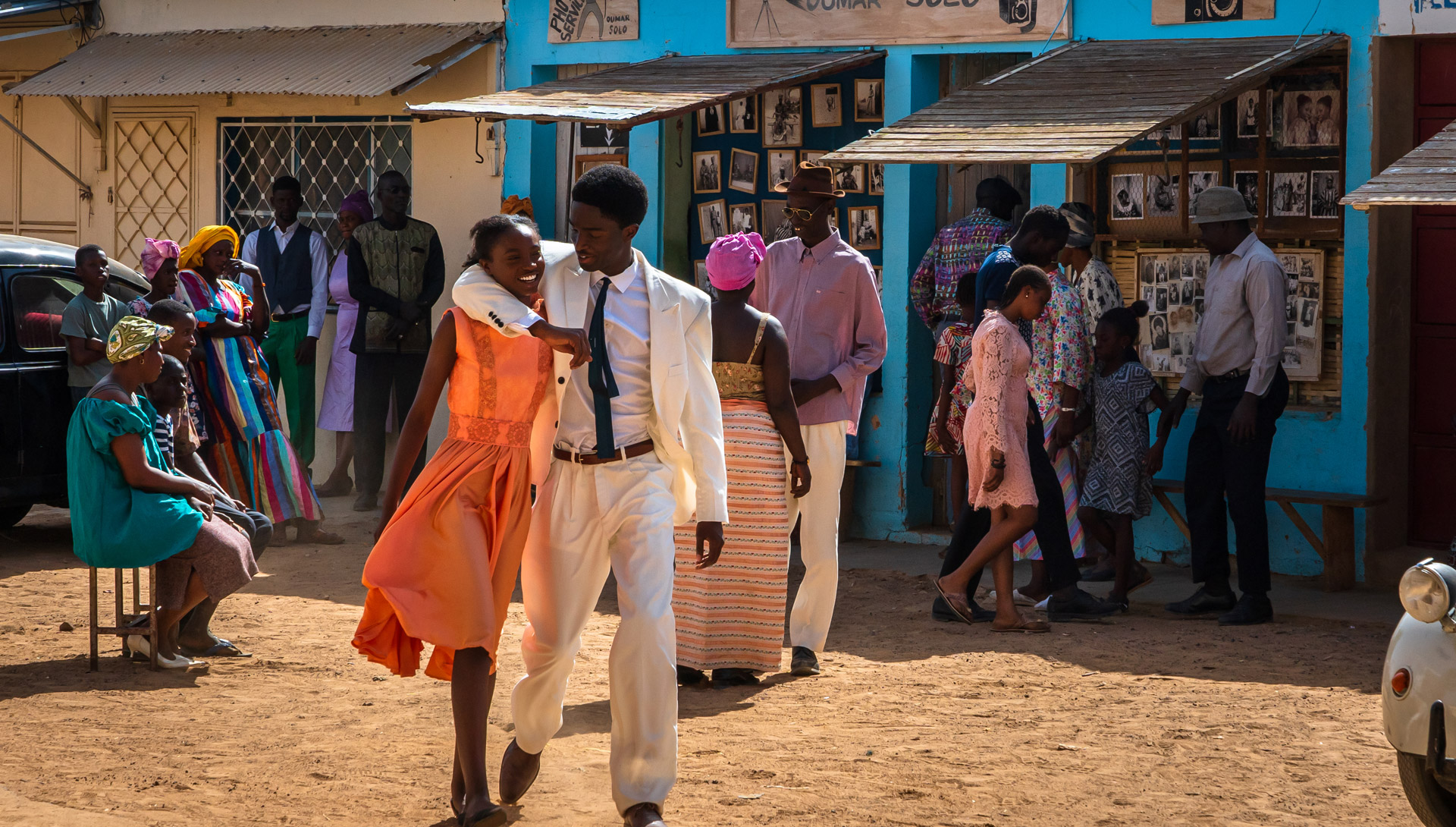 Stéphane Bak et Alicia Da Luz Gomes dans « Twist à Bamako » de Robert Guédiguian.