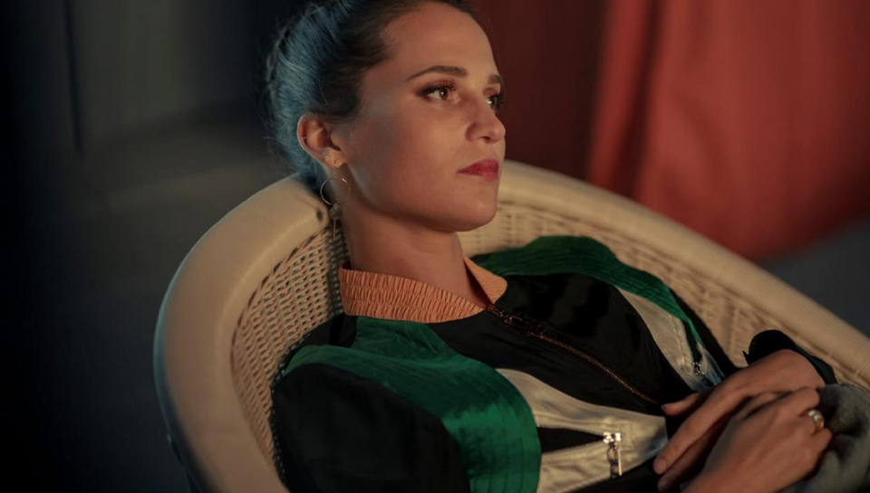 Alicia Vikander dans Irma Vep