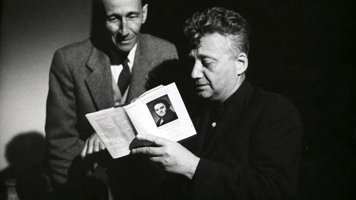 Jean Aurenche (droite) et Pierre Bost (gauche) dans le documentaire « Jean Aurenche, écrivain de cinéma ».