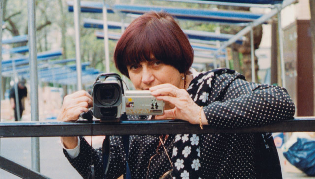 Agnès Varda dans « Les Glaneurs et la Glaneuse » © Ciné-Tamaris 