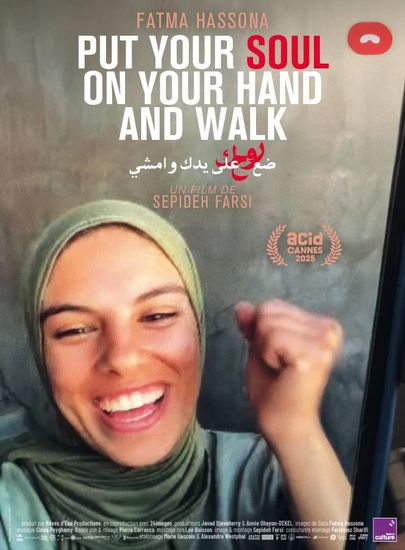 Affiche de « PUT YOUR SOUL ON YOUR HAND AND WALK »