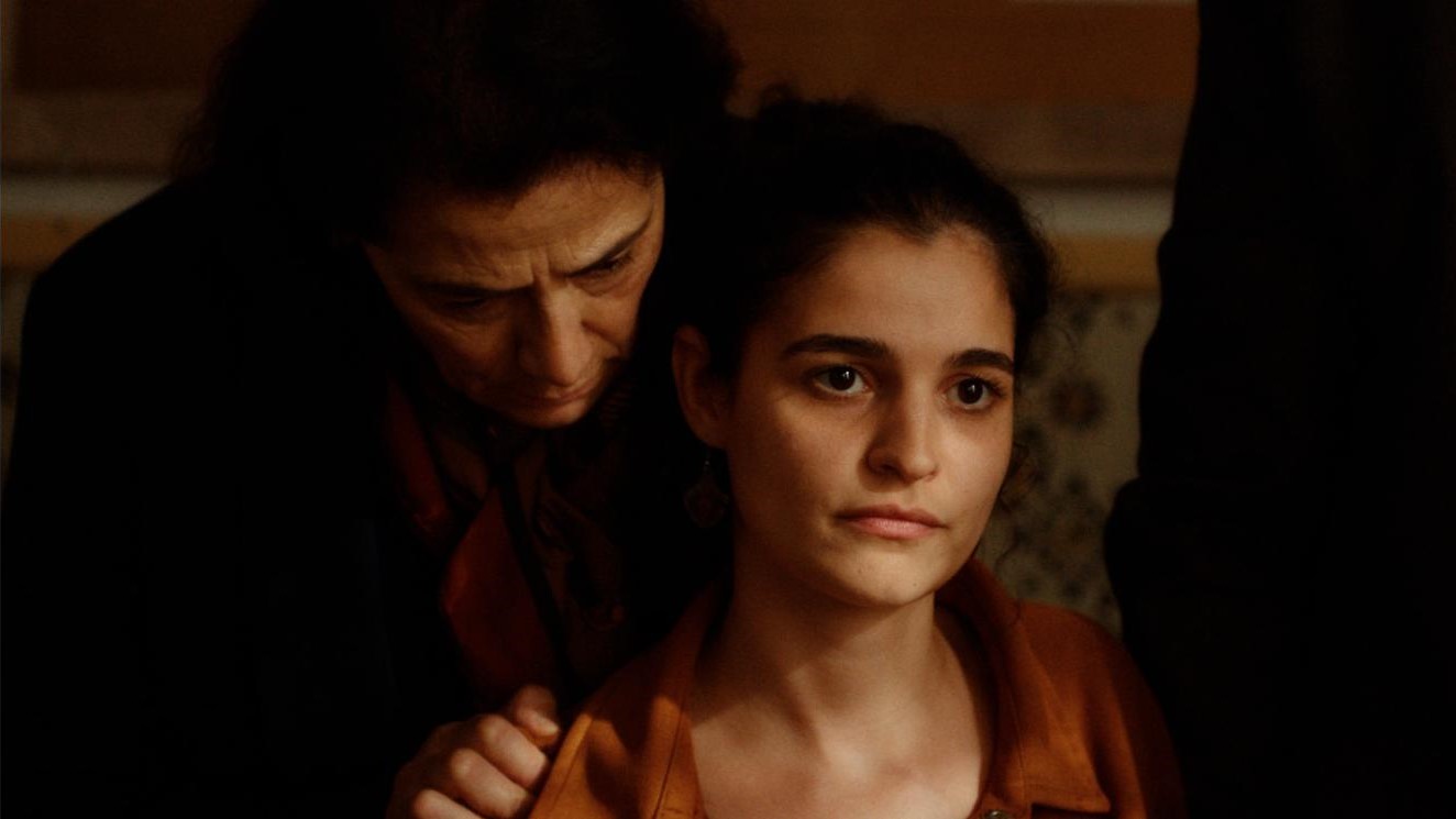 « A voix basse » réalisé par Leyla Bouzid 