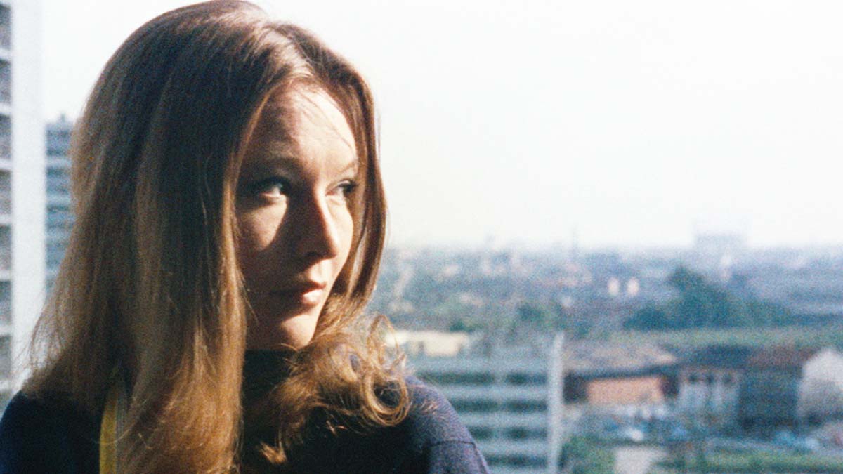 Marina Vlady dans « 2 ou 3 choses que je sais d’elle » réalisé par Jean-Luc Godard