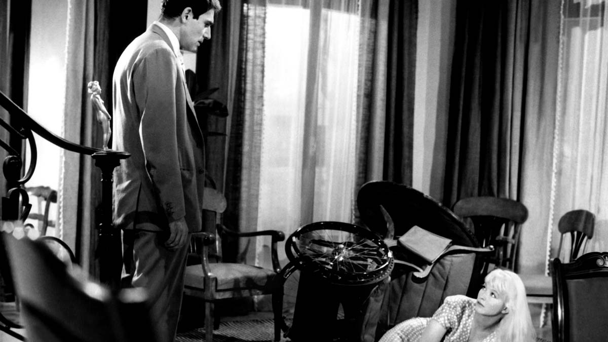Marina Vlady dans « Toi le venin » réalisé par Robert Hossein