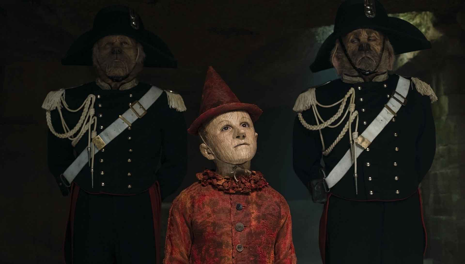 Pinocchio entouré de garde