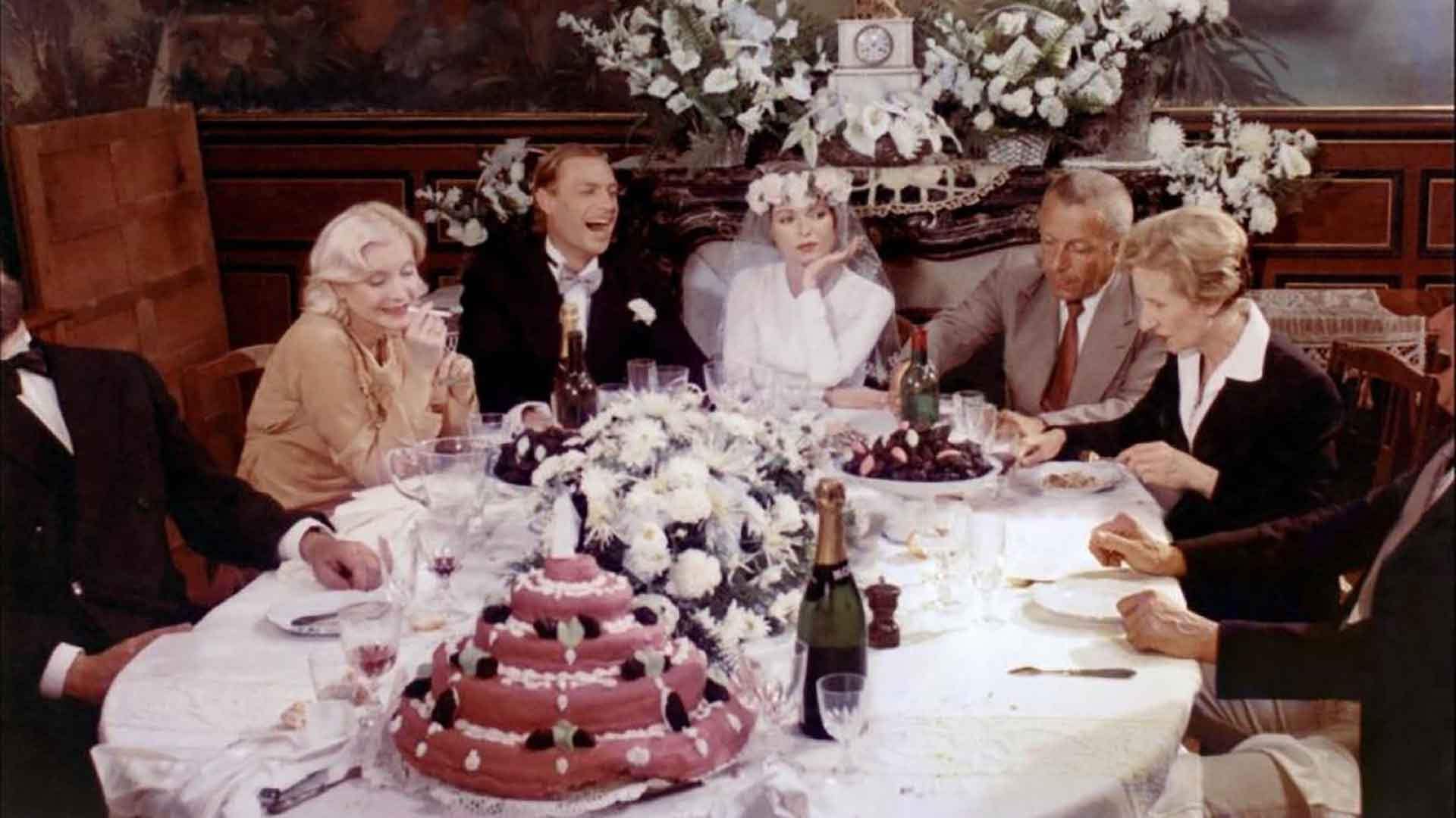 Dinner d'une famille lors d'un mariage