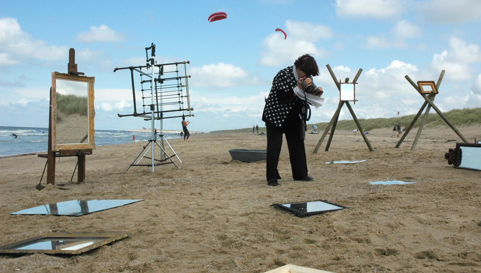 Agnès Varda sur le tournage des « Plages d'Agnès  » (2008)