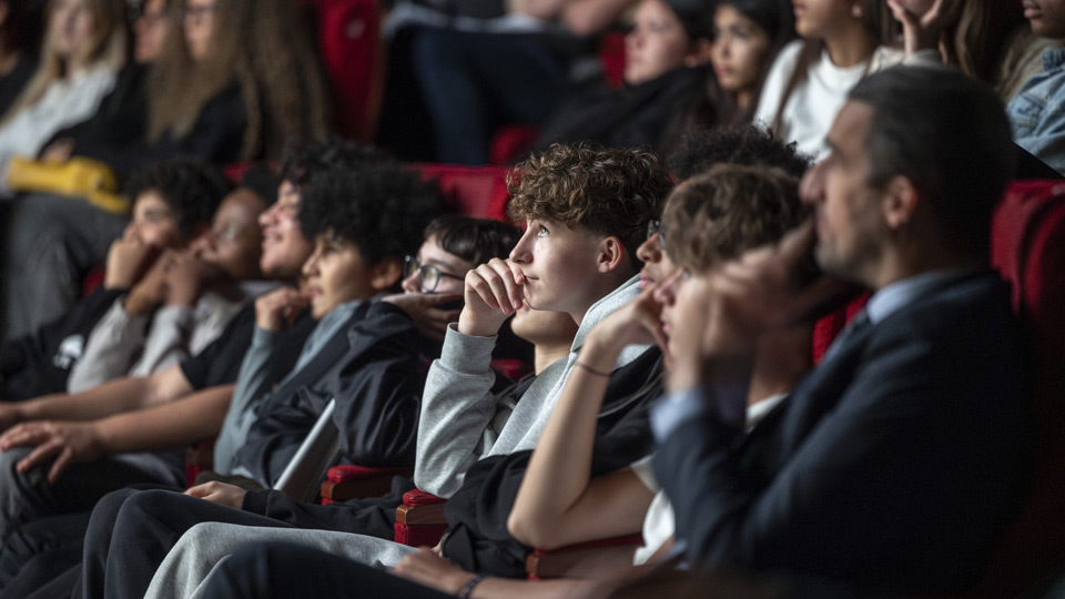 Les élèves du collège Georges Seurat durant la projection