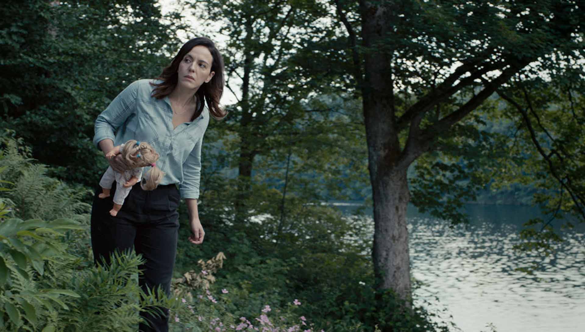 Pauvres Georges ! de Claire Devers (Monia Chokri)