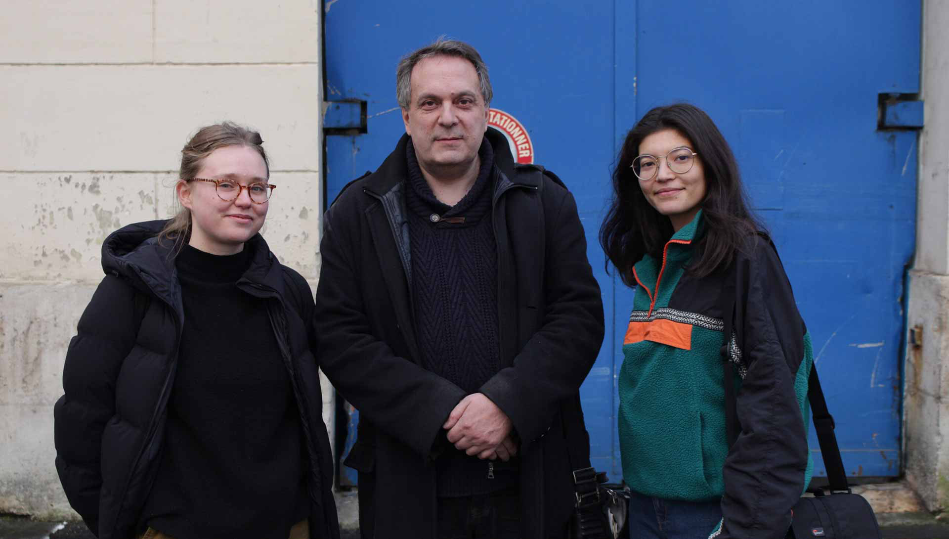 Robert Poupard entouré de l'équipe du Service civique