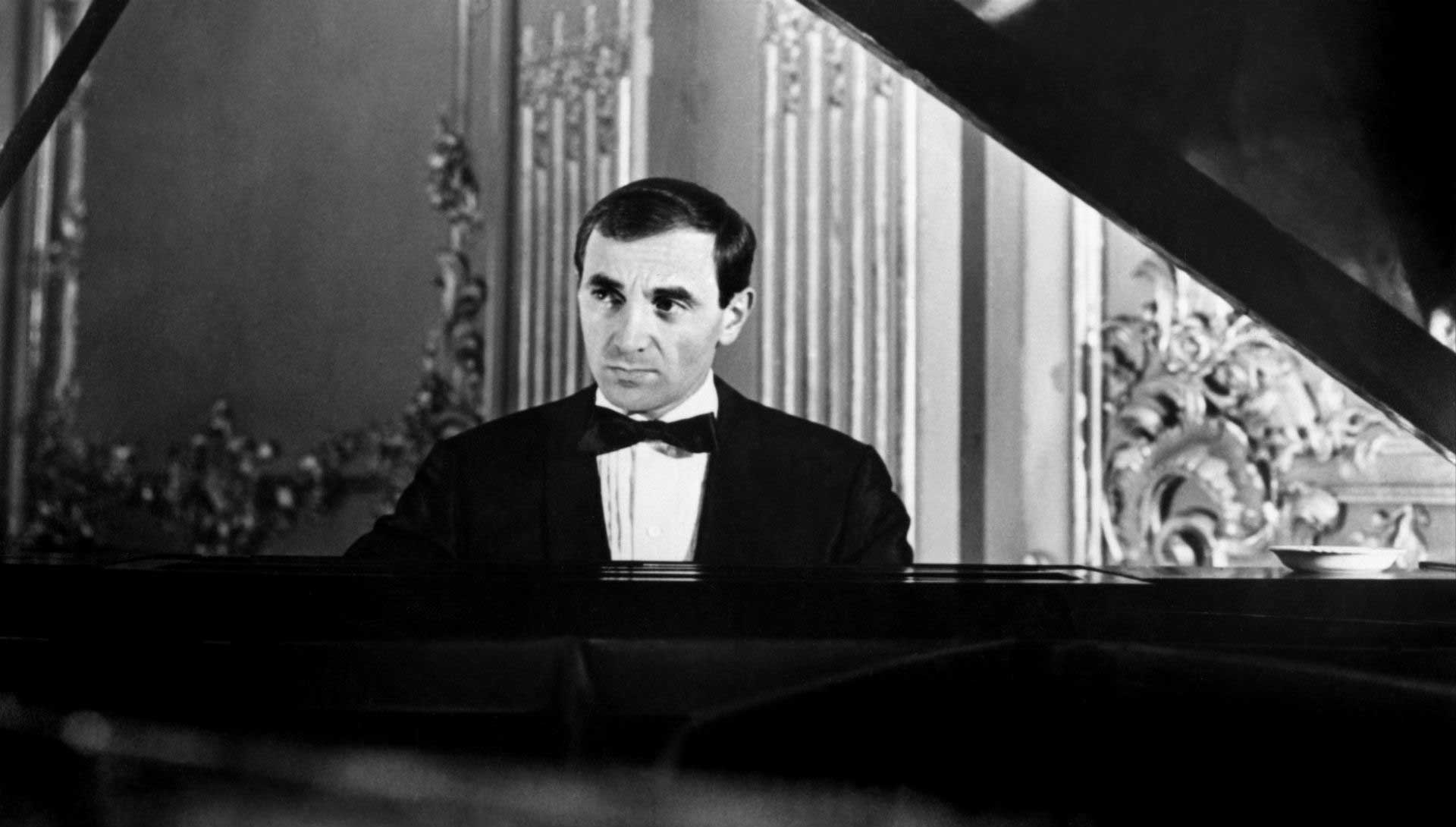 Charles Aznavour, dans « Tirez sur le pianiste » de François Truffaut